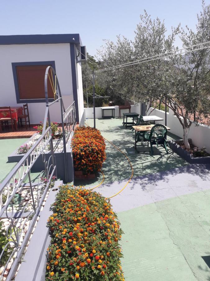 Petrit Guesthouse Ksamil Buitenkant foto