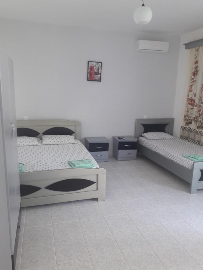 Petrit Guesthouse Ksamil Buitenkant foto
