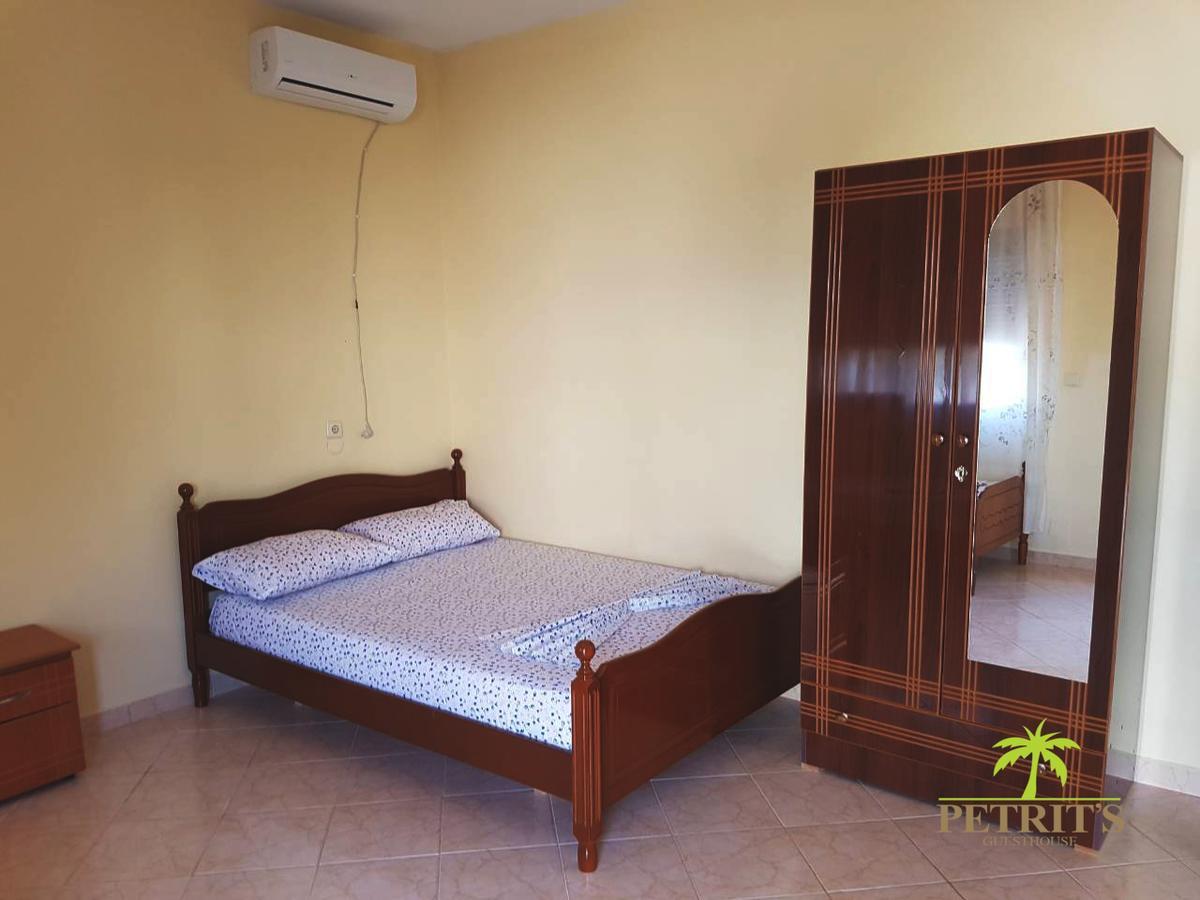 Petrit Guesthouse Ksamil Buitenkant foto